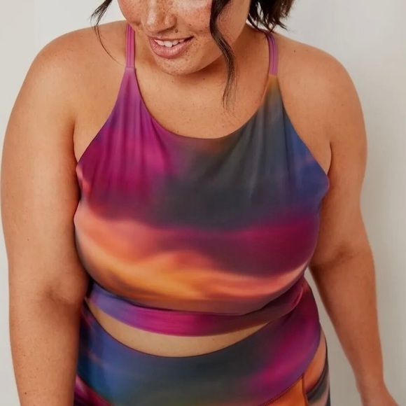 NWOT! Women’s Multicolor Light Support PowerSoft Longline Sports Bra - Size XS🤎 - Picture 3 of 5